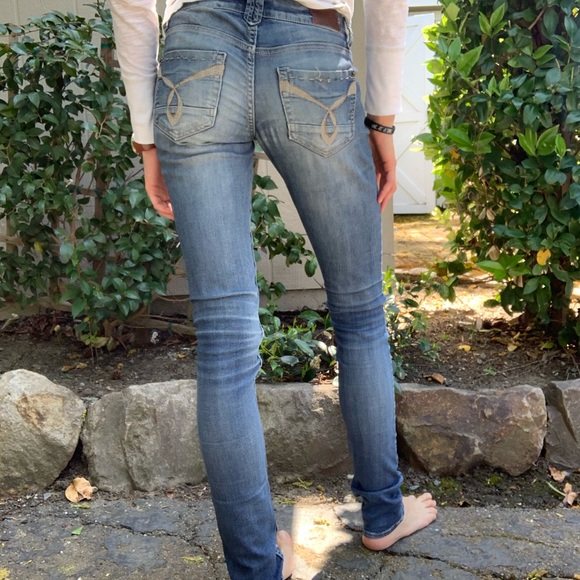 Jeans! - Picture 3 of 4